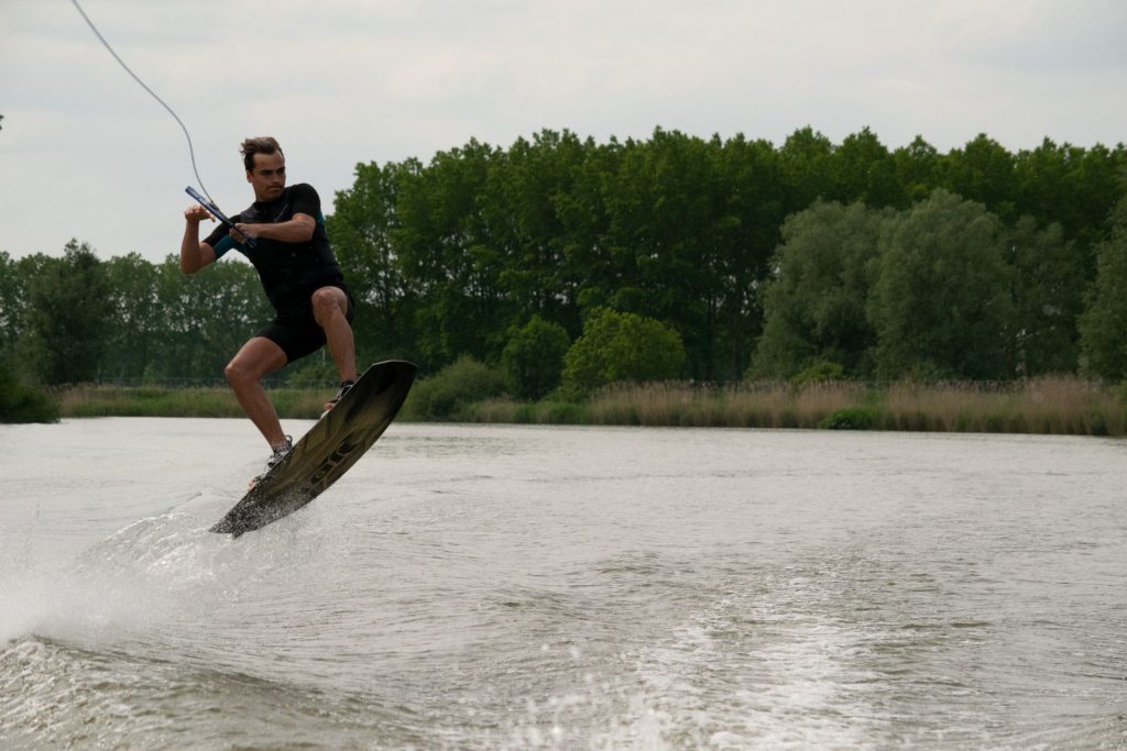 Wakeboard jump wake to wake sbdd tielrode